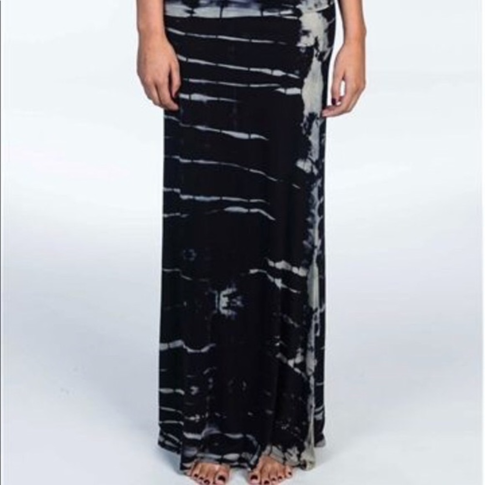 Billabong gray and black tie dye maxi skirt